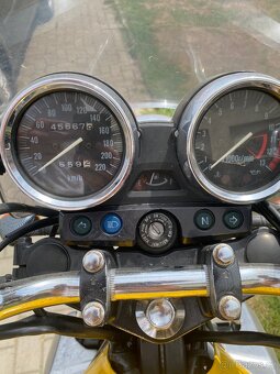 Kawasaki ER 5 - 2