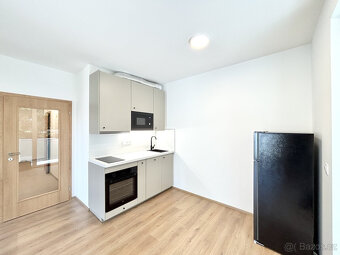 Pronájem bytu 1+kk, Dukelská, Liberec, 16500 Kč/měs, 40 m2 - 2
