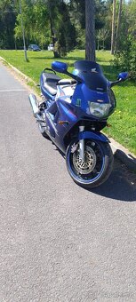 Honda CBR 600F - 2