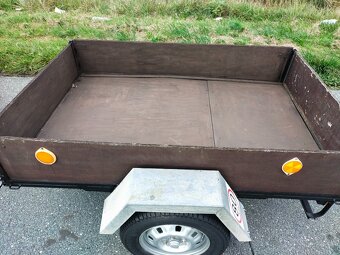 Přivesný vozejk za auto - 2
