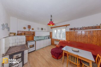 Rodinný dům 3+1 s velkým potenciálem k moderní přestavbě – O - 2