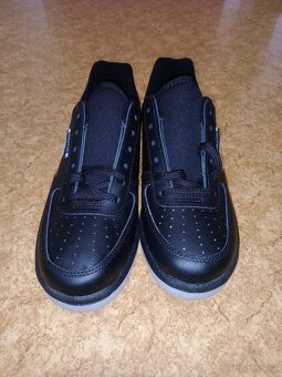 Prestige černé pracovní boty velikost 41 - 2