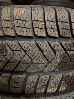 Pneumatiky zimní, Pirelli 225/45 R17 - 2