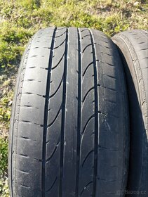 Pneu 225/45 R19 - 2