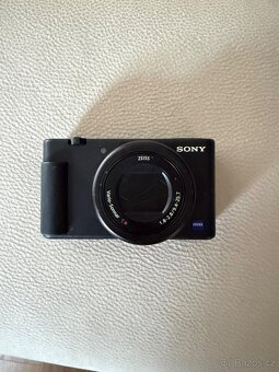 Sony Alpha ZV-E10 vlogovací fotoaparát - 2