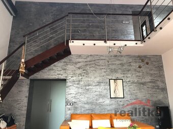 Prodej krásného, mezonetového bytu 3+kk, 130m2, se zahradou - 2