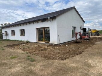 Zemní a výkopové práce minibagrem - 2