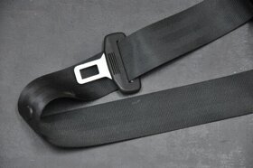 Prodám zadní bezpečnostní pásy na Škoda Octavia II - 2