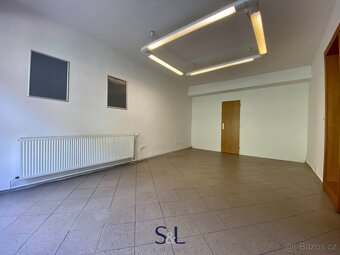 Nabízíme k pronájmu nebytový prostor v centru města Česká Lí - 2