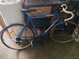 Jízdní kolo favorit - 2