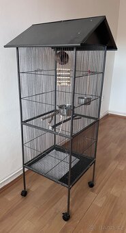 Kovová klec pro papoušky - 2