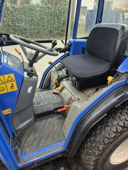 Malotraktor ISEKI 3240 se sekačkou - 2