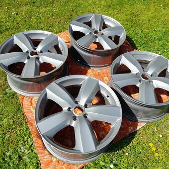 ALU disky Dezent 19" - 2