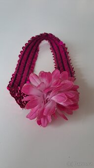 Flitrovaná čelenka s kytičkou. - 2