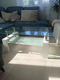 Prodám konferenční stolek - 2