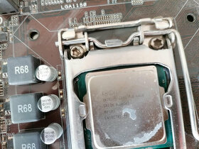ASUS H81M-A CPU Intel i5-4460 RAM - 2