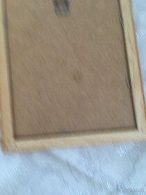 obrázky v dřevěném rámu,cena za oba-28x23 cm - 2