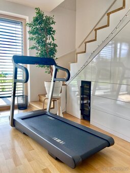 běžecký pás MYRUN Technogym - 2