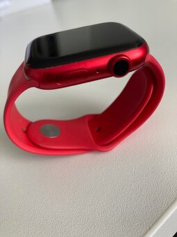Apple Watch 8 GPS 45mm RED - 2