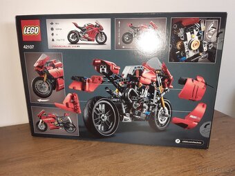 LEGO Technic 42107 Ducati Panigale V4 R - 2