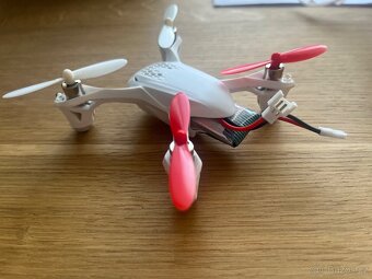 Kvadrokoptéra /dron Hubsan H107D x4 - 2