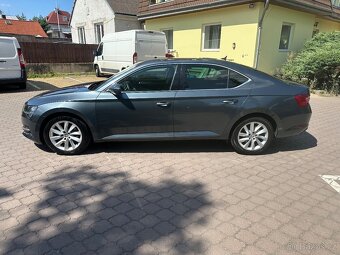 PRONÁJEM VOZIDLA SKODA SUPERB 2.0 TDi, DSG, R.V.2020. NA TAX - 2