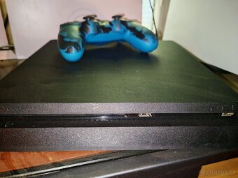 PlayStation 4 Slim 1 TB + hra zdarma + ovladač - 2