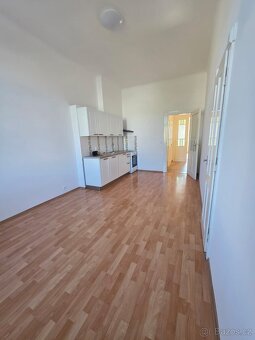 3+kk+balkon po rek.u metra Hradčanská, 90m2 BEZ PROVIZE - 2