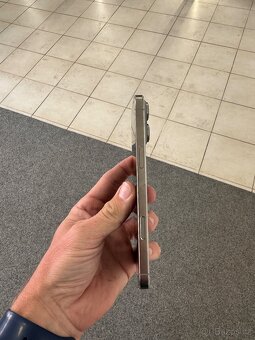 iPhone 16 Pro Max 256 GB – přírodní, top stav, 2 roky záruka - 2