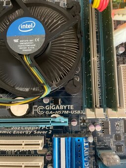 Základní deska, CPU, RAM, HDD, DVD, kabeláž - 2