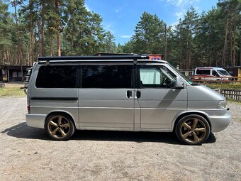 Volkswagen Multivan Generation 2.5 TDI 111KW (2001) - 2