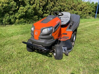 Zahradní traktor Husqvarna TC 142 - 2