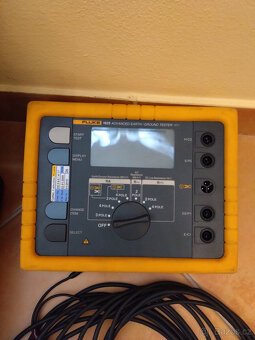 Měřič uzemnění Fluke 1625 - 2