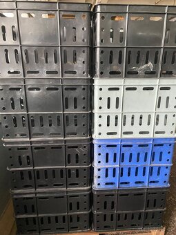 VELKÉ PLASTOVÉ PŘEPRAVKY , KOŠE STOHOVATELNÉ - 2