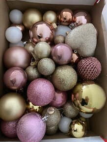 Krásné nové vánoční baňky - 2