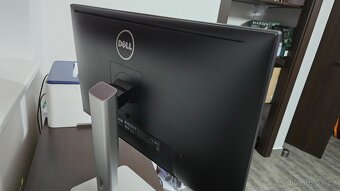 27" Dell U2715H UltraSharp, QHD 2560x1440 - 2
