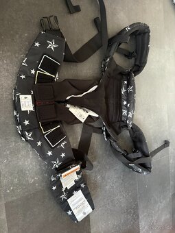 ERGO BABY dětské nosítko - 2