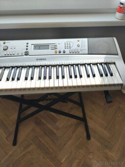 🎹 Keyboard Yamaha PSR-E303 - 2