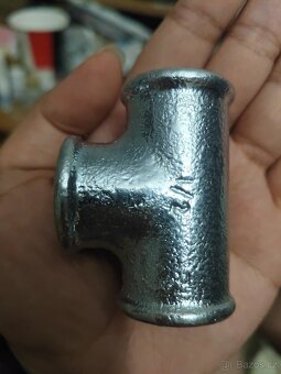T-kus pozinkovane 1/2＂ - 2