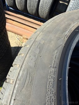 275/45r20 RFT Bridgestone zimní - 2
