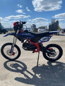 Pitbike Leramotors By Apollo THUNDER 140ccm 19"/16" - 2