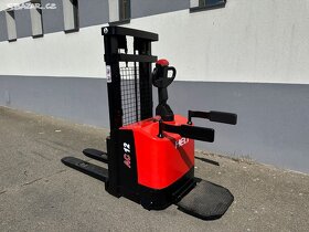 Vysokozdvižný vozík AKU ruční 1,2t r2014 nízký - 2