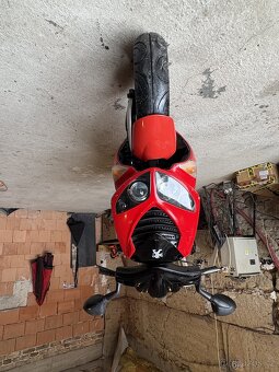 Skútr Peugeot Speedfight 1 - 2