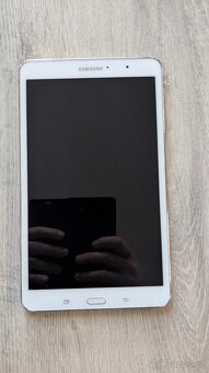 Samsung Galaxy Tab Pro 8,4 (SM-T320) vč. pouzdra -do smazání - 2
