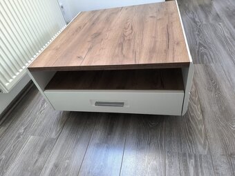 Prodám obývací stěnu včetně konferenčního stolku - 2