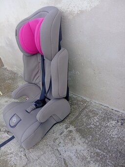 Dětská autosedačka - 2