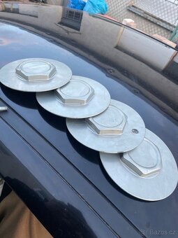 Alu kola VW R17 5x112 ET45-7j-střed 57,1mm/66,6mm - 2