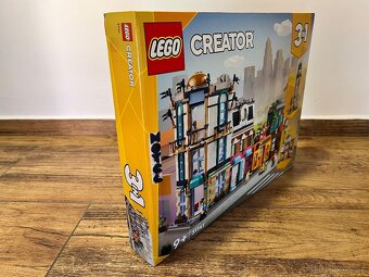 LEGO Creator 3v1 31141 Hlavní ulice - 2