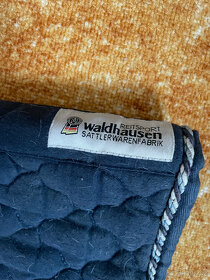 Deka pod sedlo Waldhausen - 2