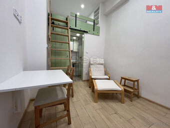 Pronájem bytu 1+kk, 16 m², Jindřichův Hradec, ul. Pod Hradem - 2